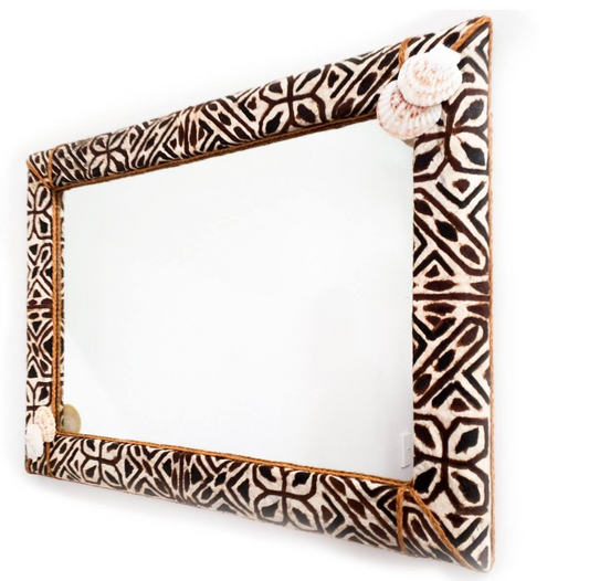 Tapa Mirror